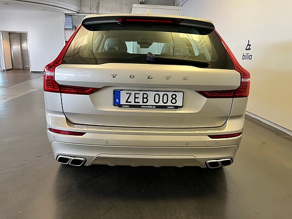 Volvo XC60 4 of 5