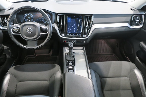 Volvo V60 Cross Country 6 of 22