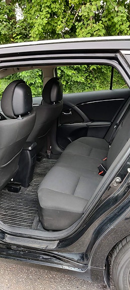 Toyota Avensis 6 of 9