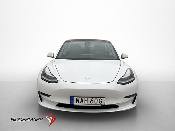 Tesla Model 3 2 of 5