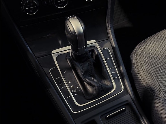 Volkswagen Golf I 17 of 22