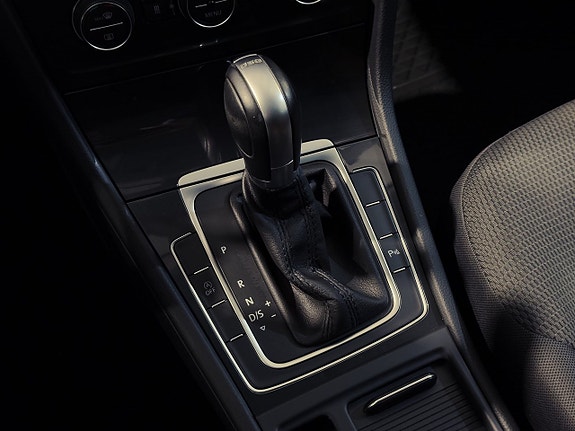 Volkswagen Golf I 17 of 22