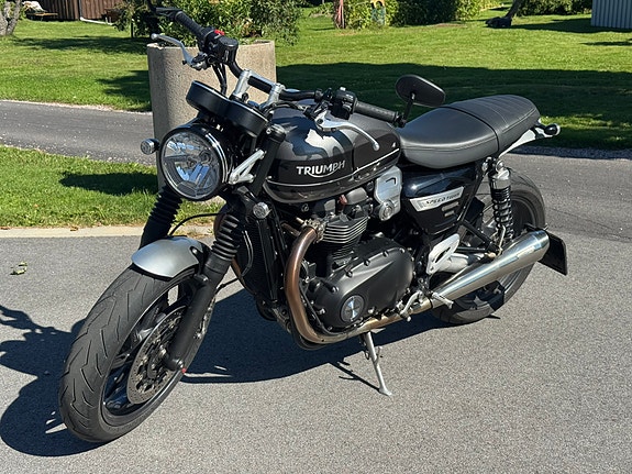 Triumph Speed Twin 1200 3 of 4