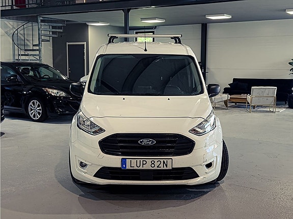 Ford Transit Connect 2 of 5
