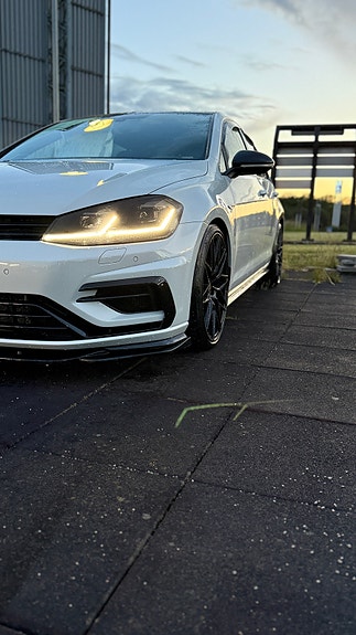 Volkswagen Golf VII 7 of 14