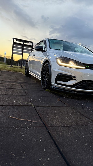 Volkswagen Golf VII 6 of 14