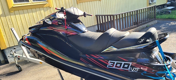 Kawasaki ultra lx 300 2013 2 of 3