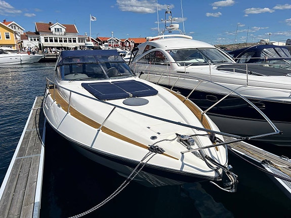 Sunseeker Portofino 400 | 2 x Volvo Penta TAMD63 | Axlar 4 of 12