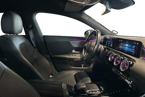 Mercedes-Benz CLA250 e 10 of 25