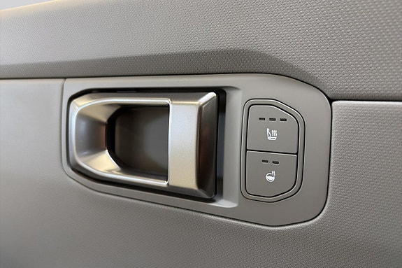 Kia Seltos 17 of 19