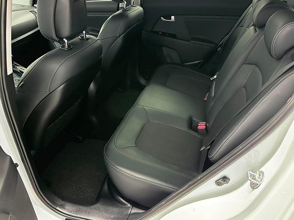 Kia Sportage 10 of 15