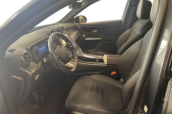 Mercedes-Benz GLC300 e 11 of 11