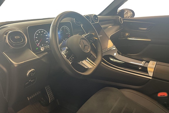 Mercedes-Benz GLC300 e 6 of 11