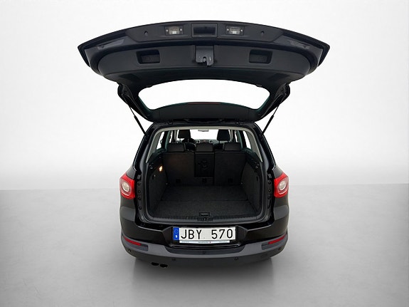 Volkswagen Tiguan 26 of 26