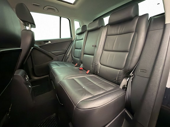 Volkswagen Tiguan 14 of 26