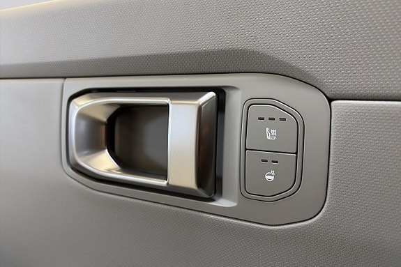 Kia Seltos 17 of 19