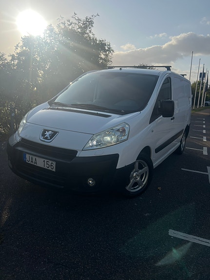 Peugeot Expert 2 of 5