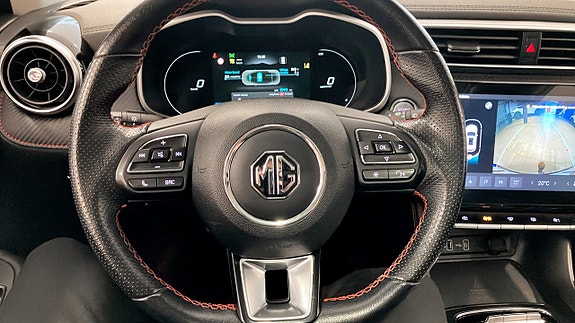 MG ZS 16 of 17