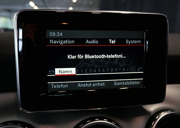 Mercedes-Benz GLA200 13 of 22