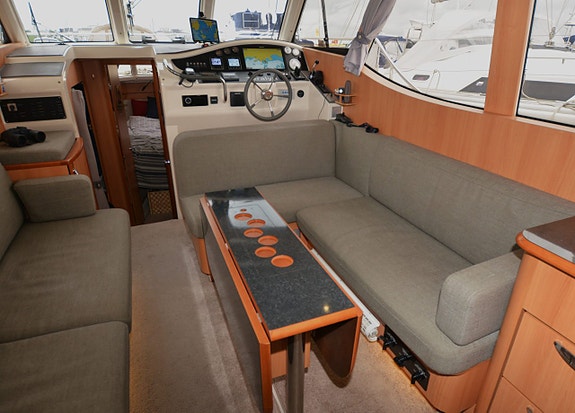 Greenline 33 Hybrid 24 of 24