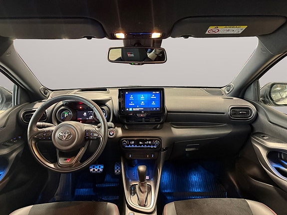 Toyota Yaris 14 of 25