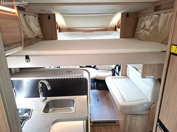 Knaus Sky Wave 650 MF Dubbelbädd, Taksäng, Ac, Cykelställ 7 of 12