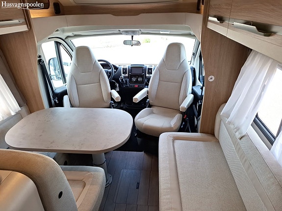Knaus Sky Wave 650 MF Dubbelbädd, Taksäng, Ac, Cykelställ 6 of 12