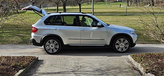 BMW X5 4 of 5