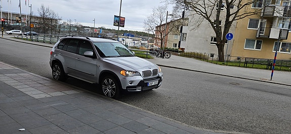 BMW X5 3 of 5