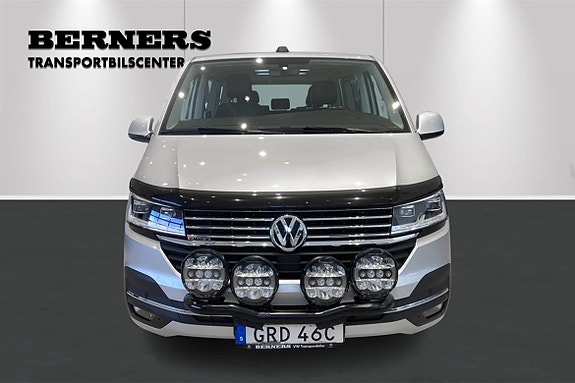 Volkswagen Multivan 5 of 5