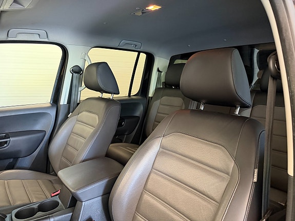 Volkswagen Amarok 7 of 21