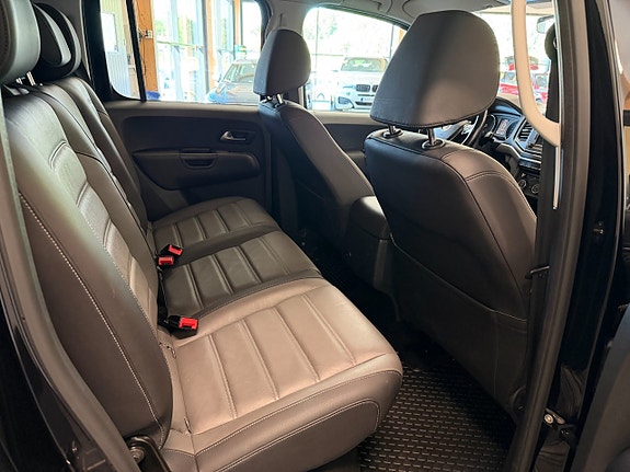 Volkswagen Amarok 18 of 21