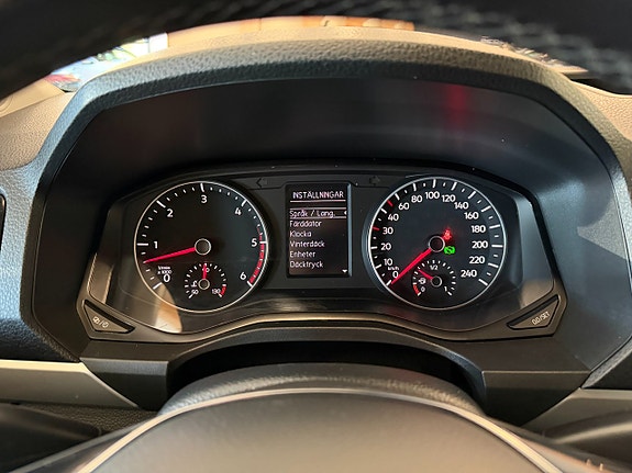 Volkswagen Amarok 14 of 21