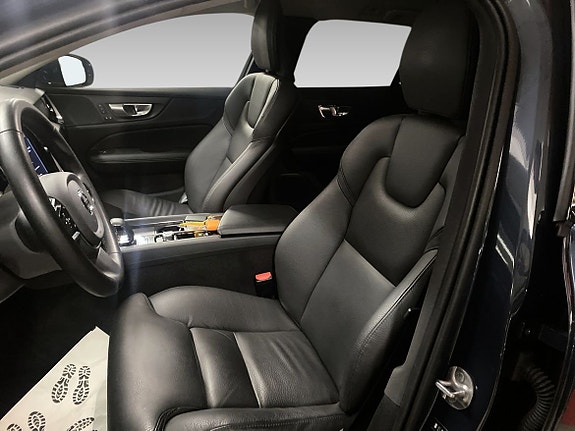Volvo V60 Cross Country 9 of 13