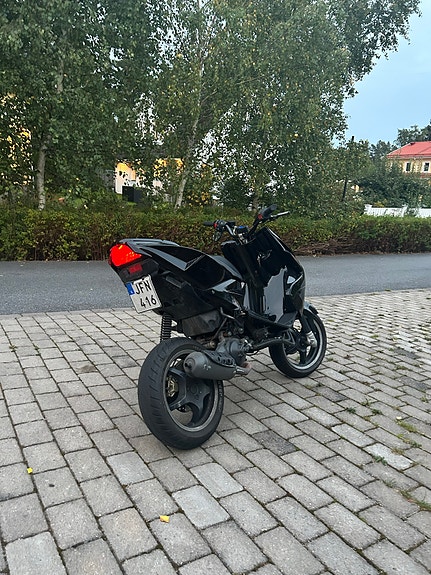 Yamaha Aerox 3 of 5