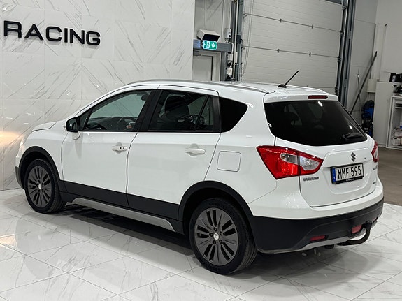 Suzuki S-Cross 17 of 19
