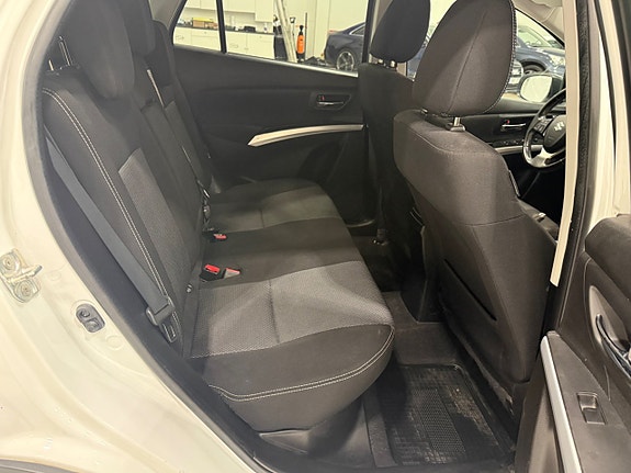 Suzuki S-Cross 15 of 19