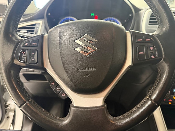 Suzuki S-Cross 8 of 19