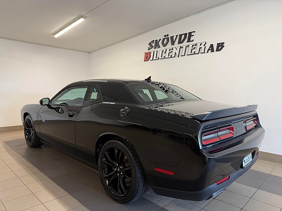 Dodge Challenger 3 of 15