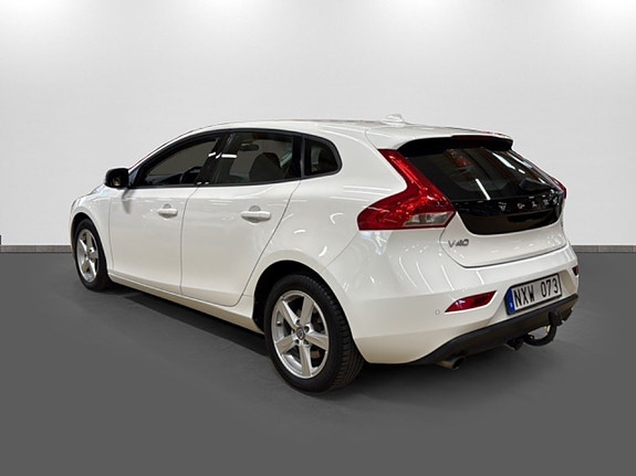 Volvo V40 6 of 21