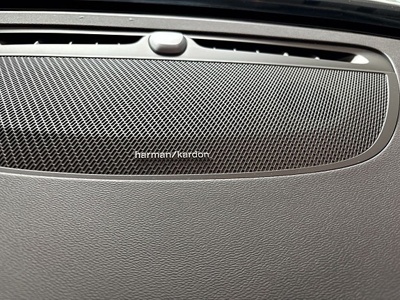 Volvo V60 13 of 13