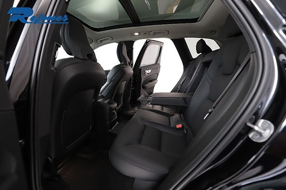 Volvo XC60 7 of 30