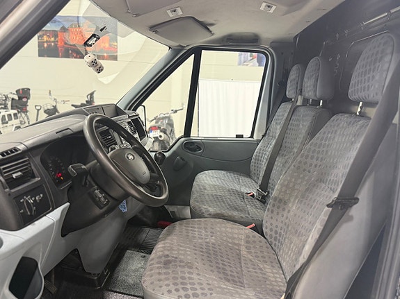 Ford Transit 5 of 5