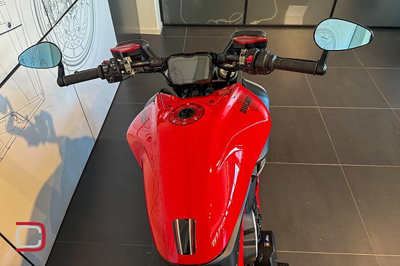 Ducati Diavel V4 5 of 6