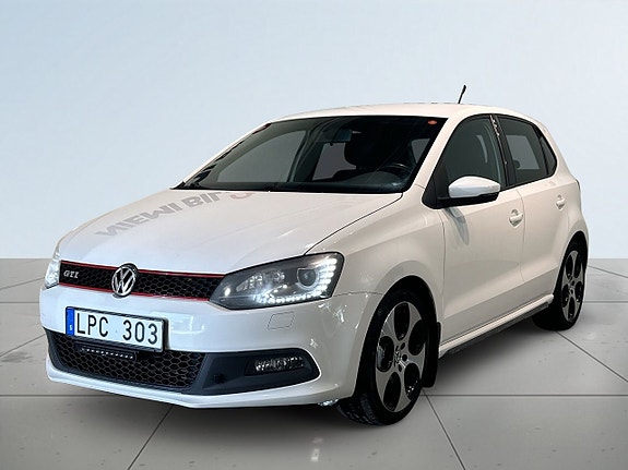 Volkswagen Polo 16 of 18