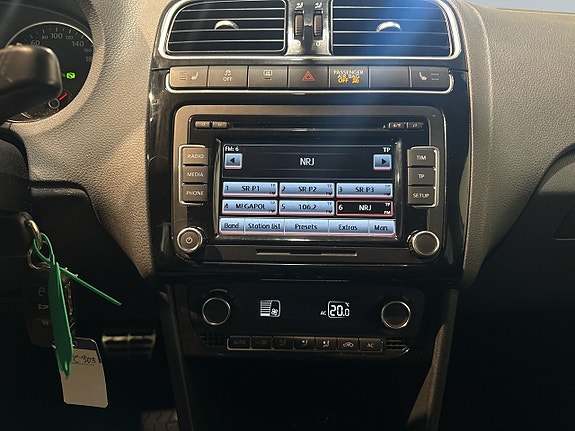 Volkswagen Polo 11 of 18