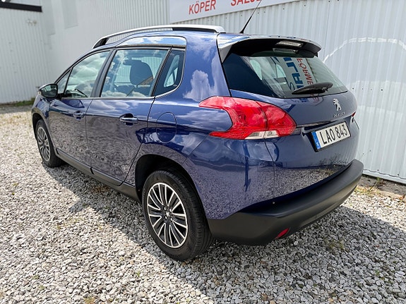 Peugeot 2008 3 of 5
