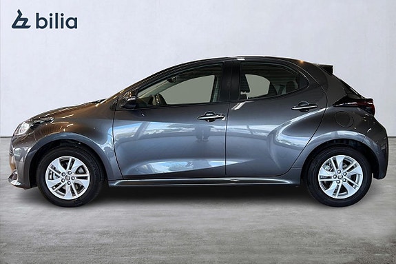 Toyota Yaris 3 of 5