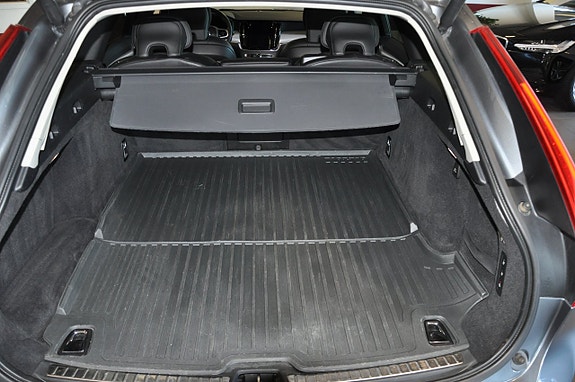 Volvo V90 11 of 14