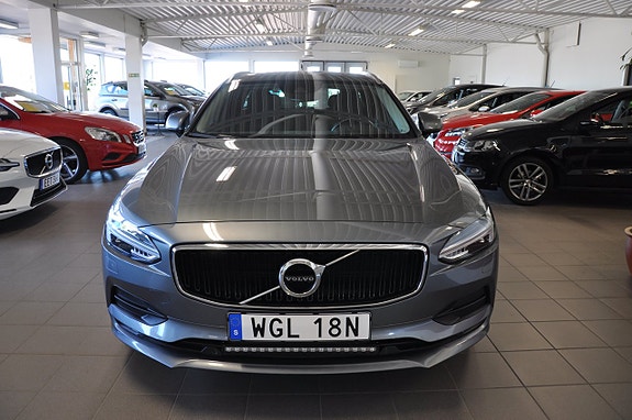 Volvo V90 3 of 5